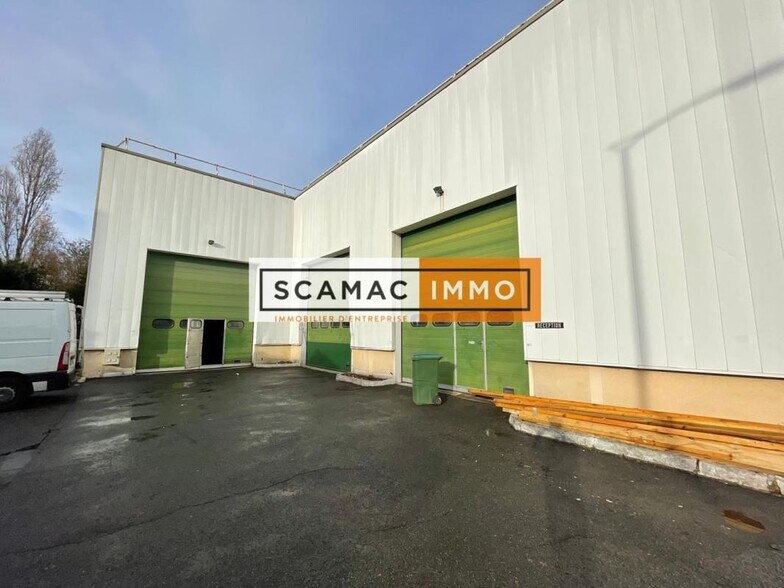 Industrial in Châtillon for sale - Building Photo - Image 1 of 4