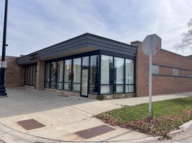 4123-4125 Oakton St, Skokie IL - Commercial Property