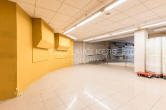 Retail in Barcelona, Barcelona to rent Interior Photo- Image 1 of 18