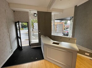 14 Market Sq, Lytham St Annes for rent Interior Photo- Image 1 of 7