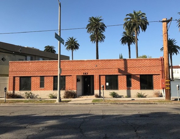 147 N San Vicente Blvd, Beverly Hills, CA for rent - Building Photo - Image 1 of 7