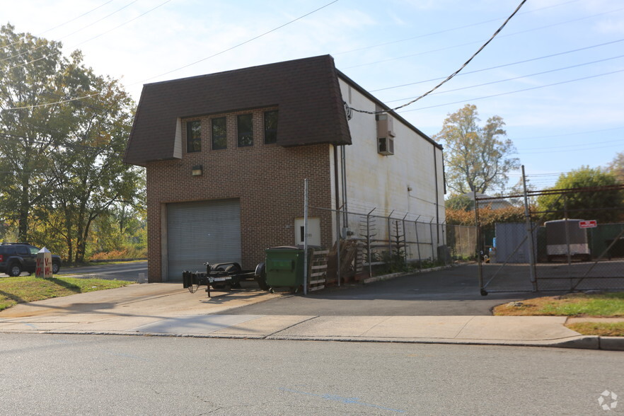 340 Cox St, Roselle, NJ for sale - Primary Photo - Image 1 of 1