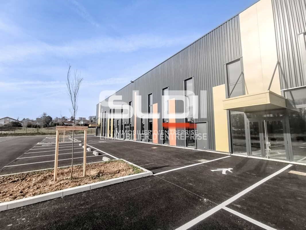 Light Industrial in Villefontaine for sale Building Photo- Image 1 of 11
