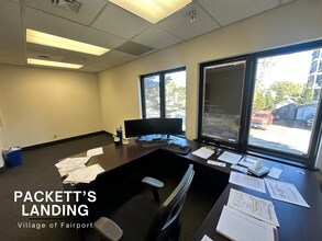 330 Packetts Lndg, Fairport, NY to rent Interior Photo- Image 2 of 5