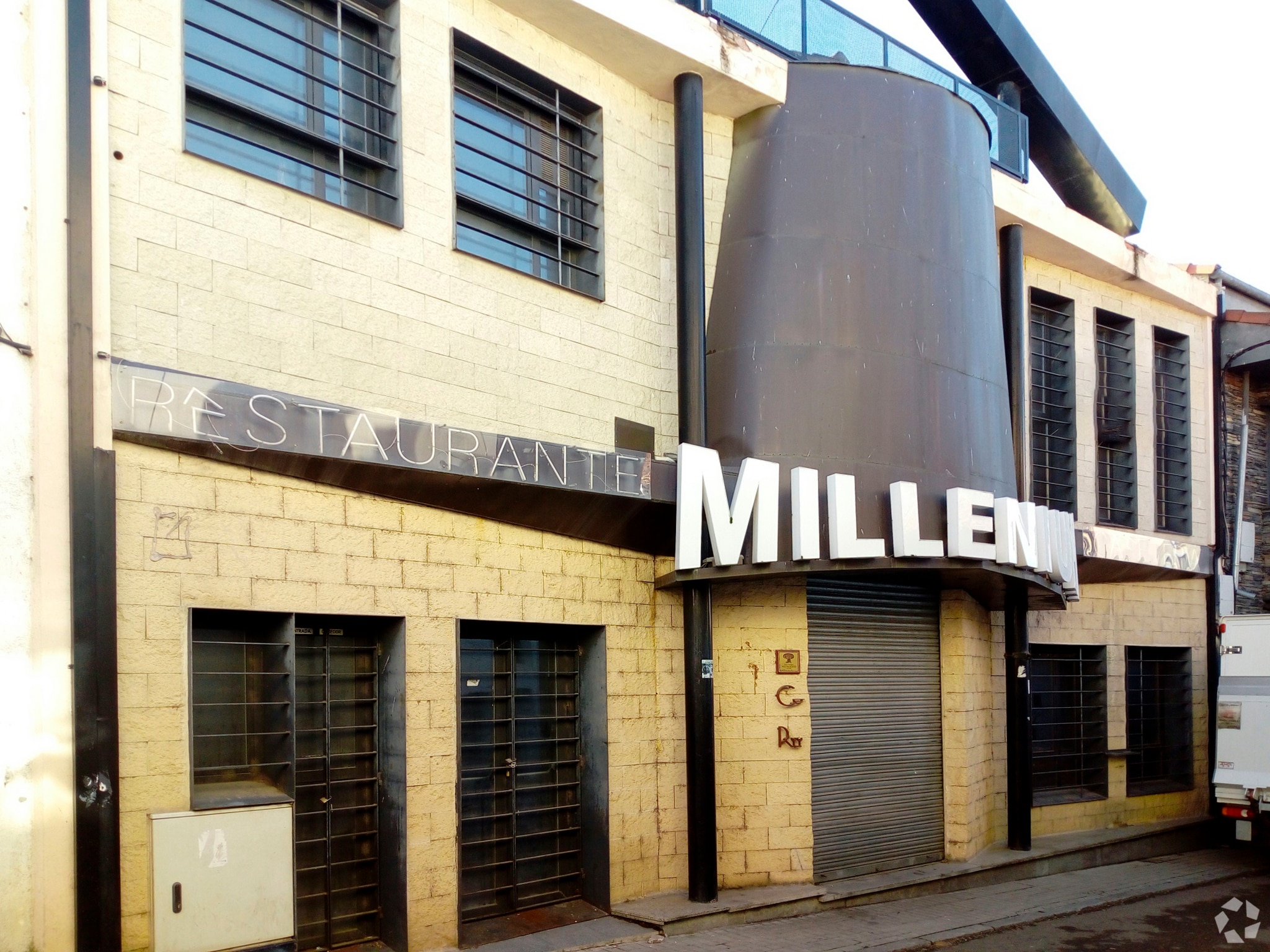 Retail in Cantalejo, Segovia for sale Primary Photo- Image 1 of 9