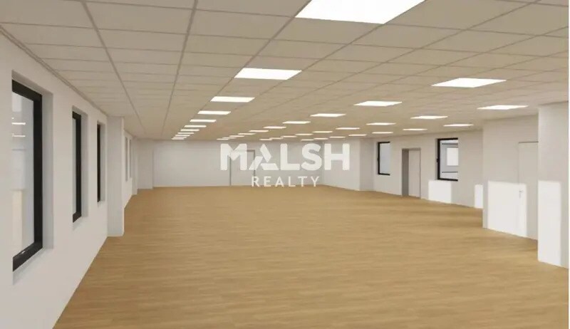 Office in Limonest to rent - Building Photo - Image 3 of 19