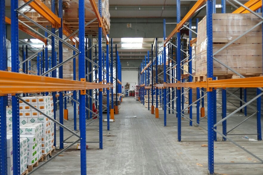 River Way, Harlow to rent - Interior Photo - Image 3 of 7