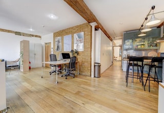 64 Southwark Bridge Rd, London to rent Interior Photo- Image 2 of 5