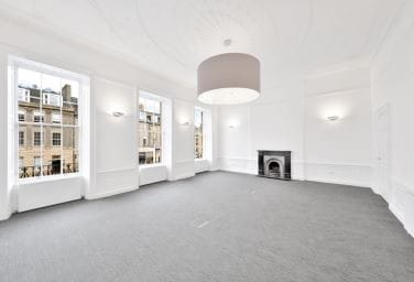 112 George St, Edinburgh to rent - Interior Photo - Image 2 of 16
