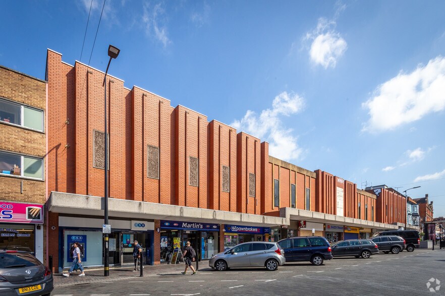 71-77 Abington St, Northampton to rent - Building Photo - Image 3 of 6