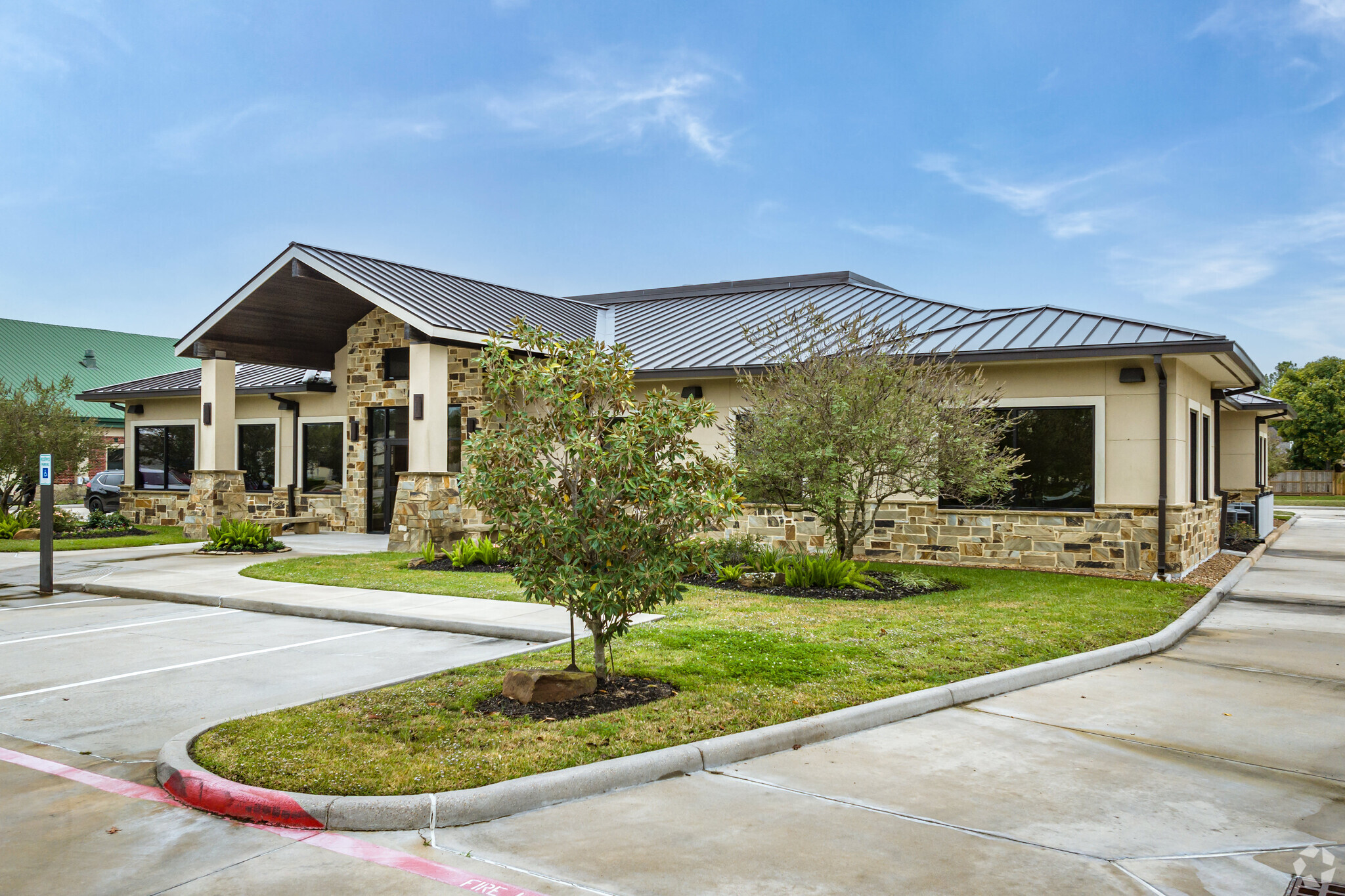 1416 E Broadway St, Pearland, TX for rent Building Photo- Image 1 of 8