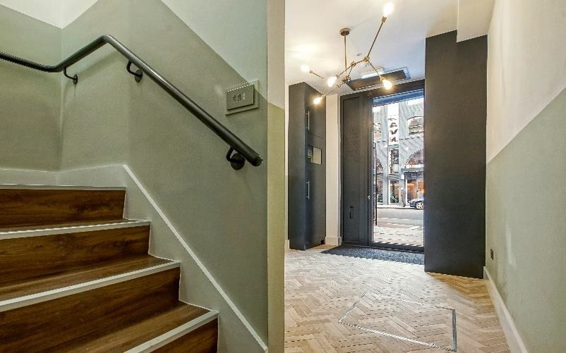 55 St Johns St, London to rent - Lobby - Image 2 of 5