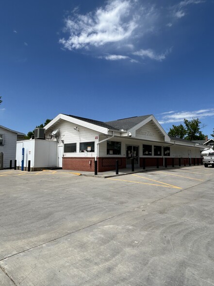 537 Ridge St, Mineral Point, WI for sale - Primary Photo - Image 1 of 8