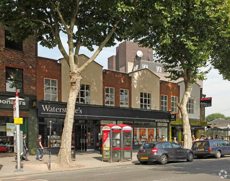 216-218 Chiswick High Rd, London to rent - Building Photo - Image 2 of 3