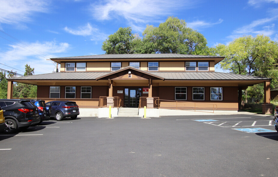 62968 O B Riley Rd, Bend, OR for rent - Building Photo - Image 1 of 5