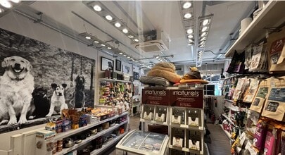 47 High St, London to rent Interior Photo- Image 1 of 3