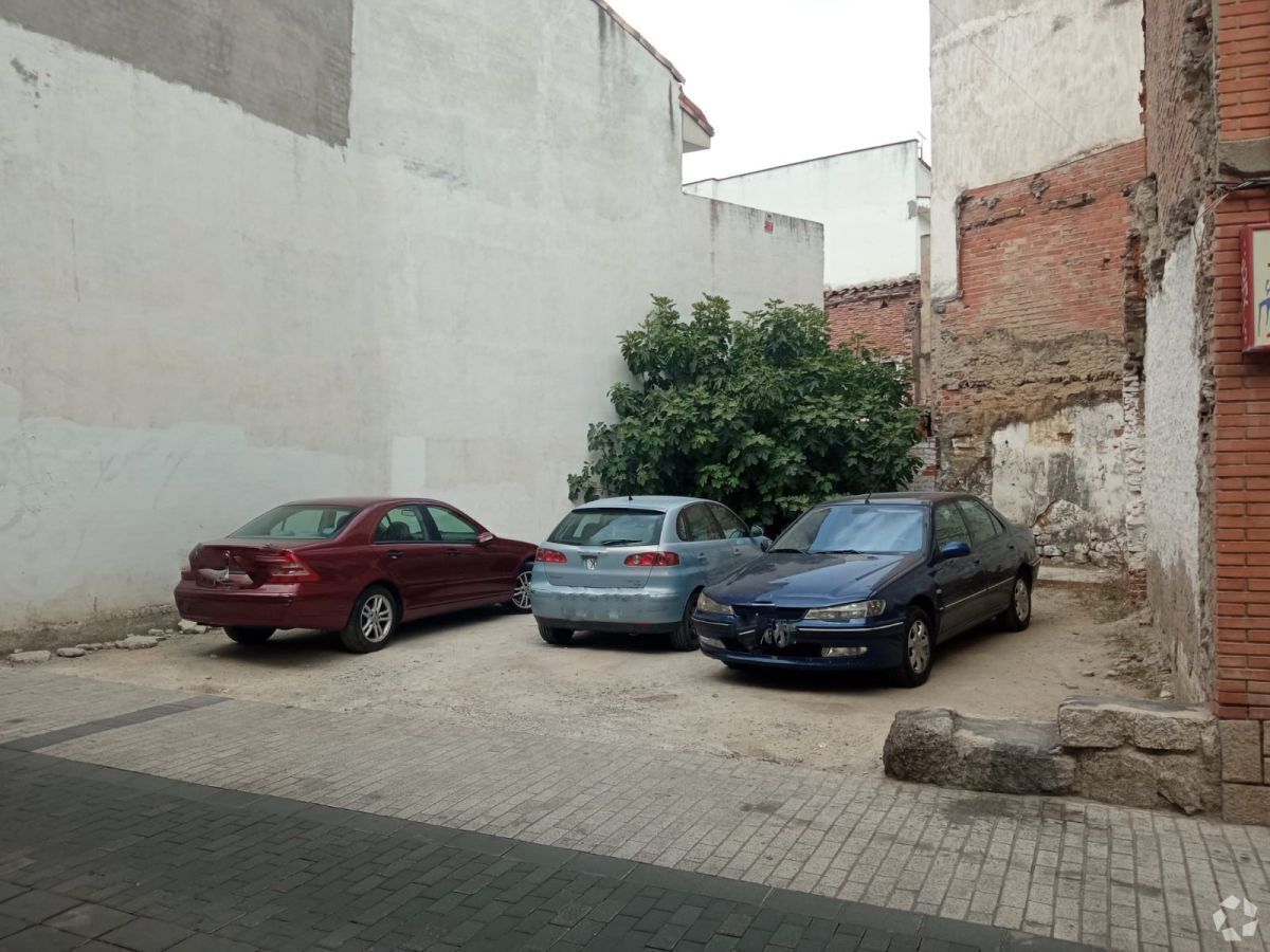 Land in Colmenar Viejo, Madrid for sale Building Photo- Image 1 of 3