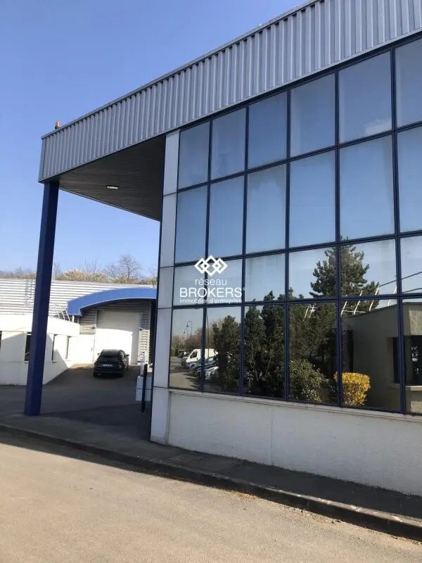 Industrial in Saint-Genis-Laval to rent Building Photo- Image 1 of 26