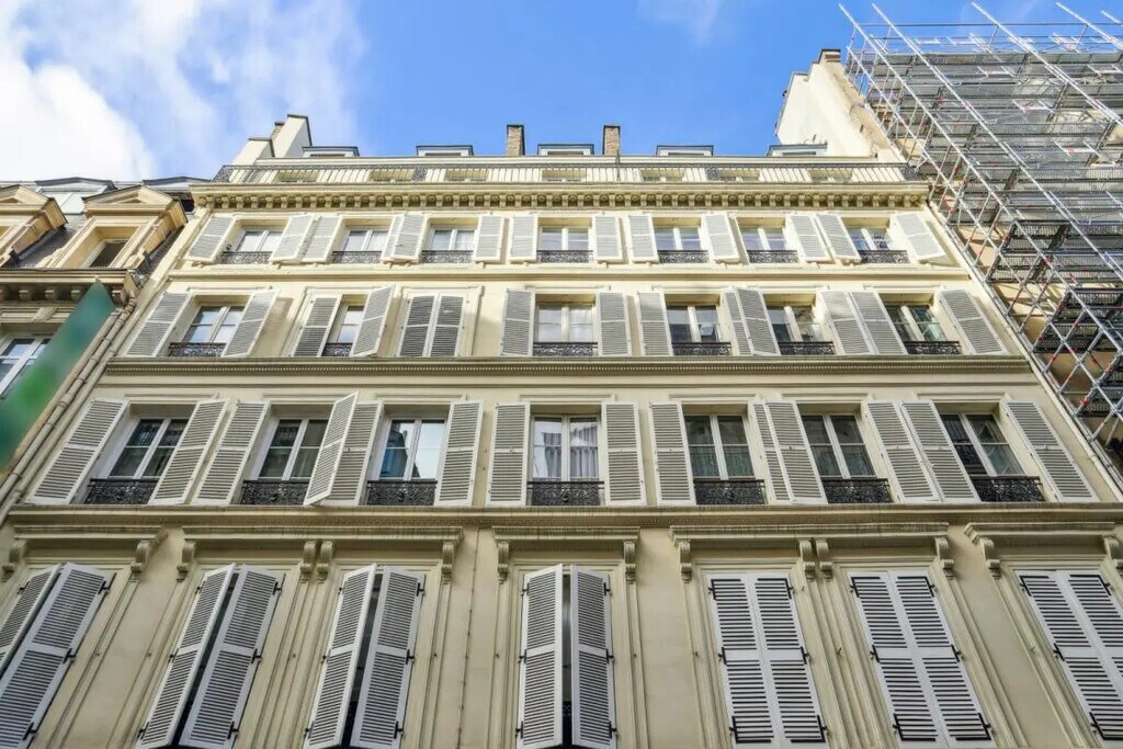 Location Bureaux 406 m² - Photo 1
