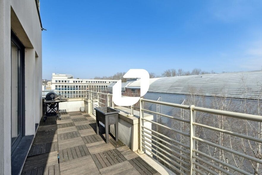 Office in Saint-Cloud to rent - Building Photo - Image 3 of 14