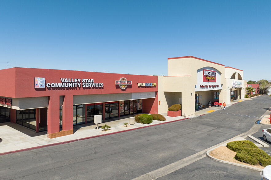 12220-12236 Hesperia Rd, Victorville, CA for rent - Building Photo - Image 1 of 35