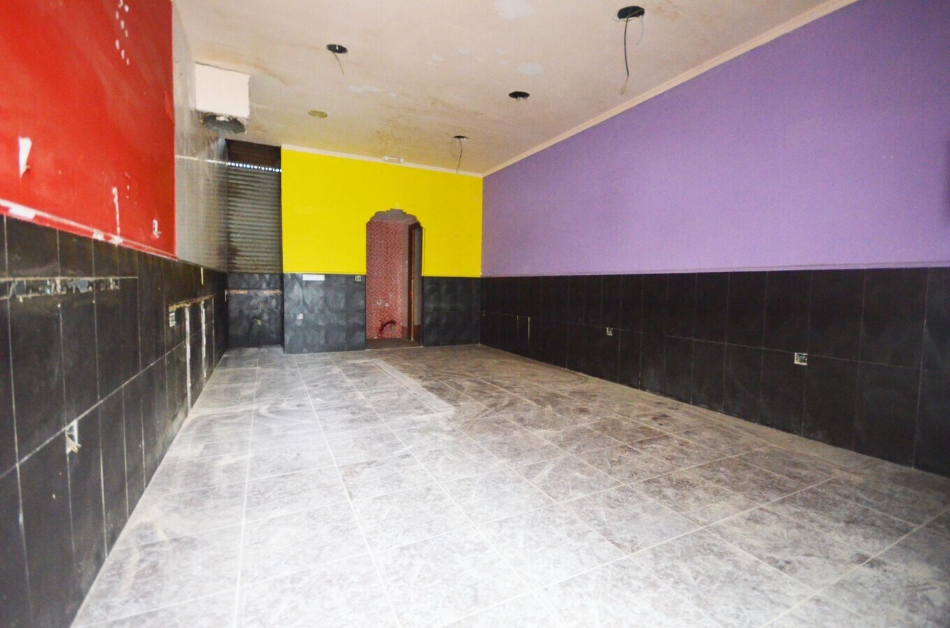 Reus, TAR 43203 - Unit 6 -  - Interior Photo - Image 1 of 5