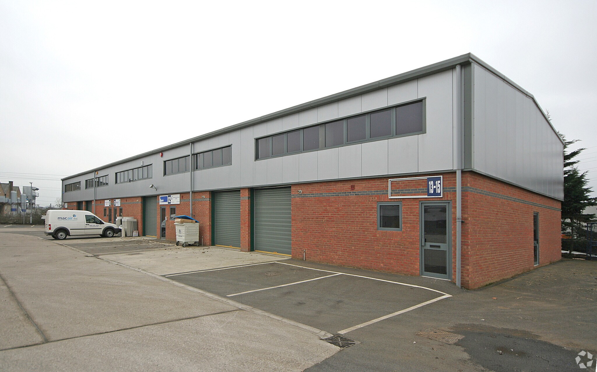 Essex Rd, Hoddesdon for sale Building Photo- Image 1 of 1