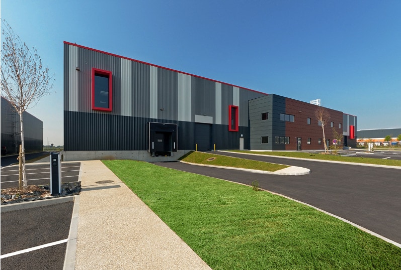 Industrial in Le Thillay to rent - Building Photo - Image 1 of 21