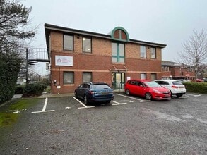2 Stinsford Rd, Poole to rent Building Photo- Image 2 of 7