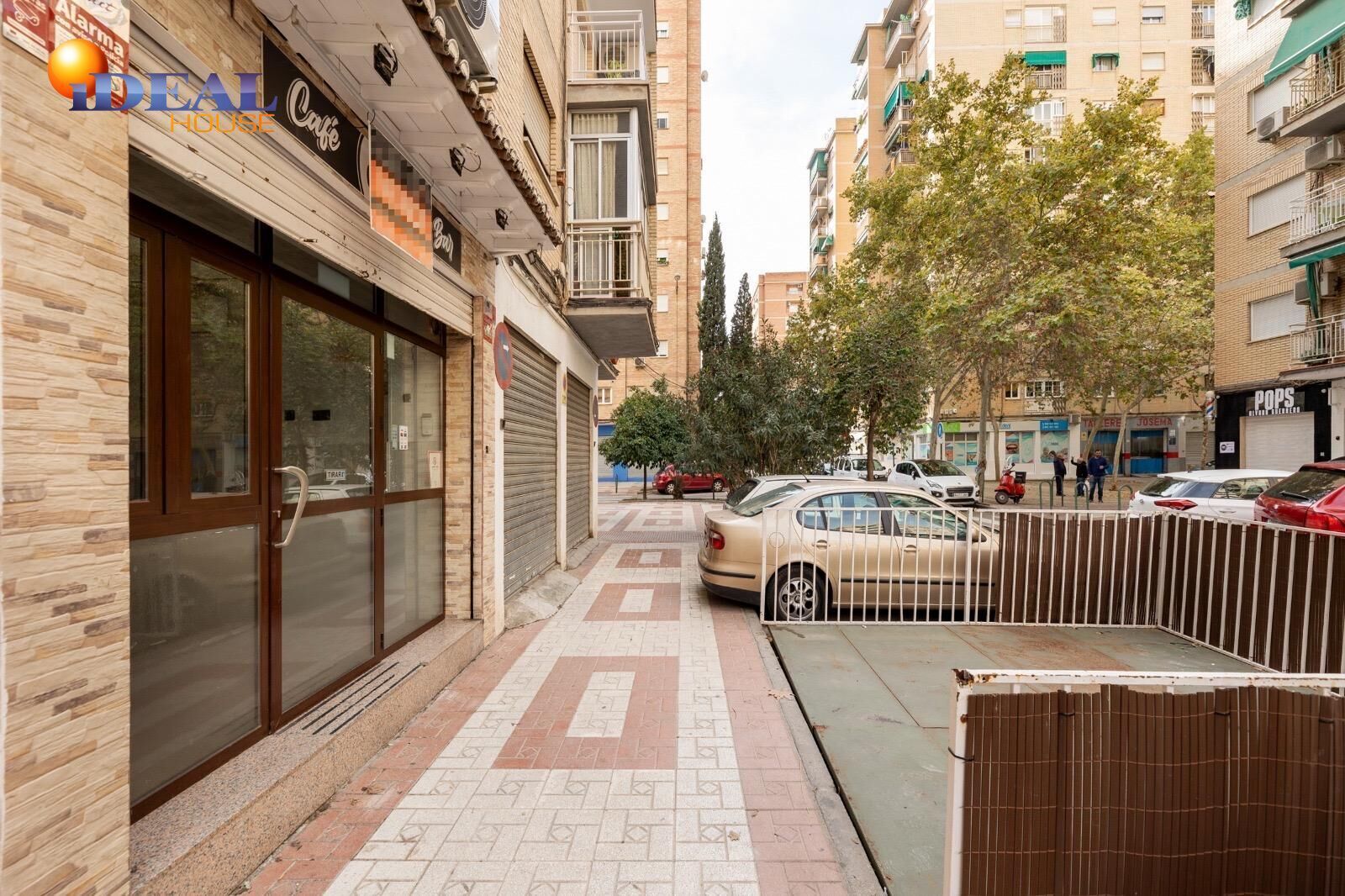 Retail in Granada, Granada for sale Building Photo- Image 1 of 22