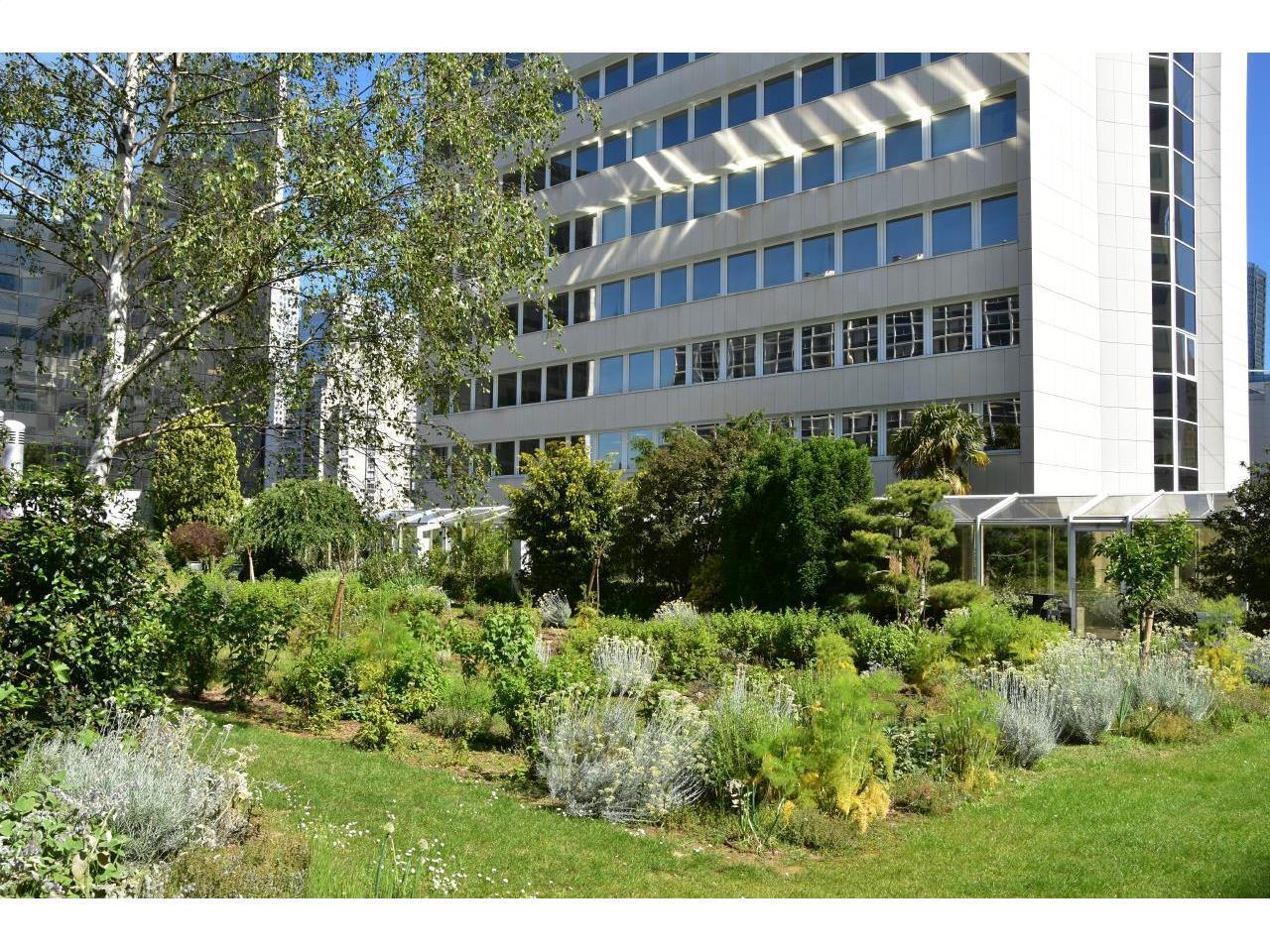 49-51 Quai De Dion Bouton, Puteaux to rent Building Photo- Image 1 of 16