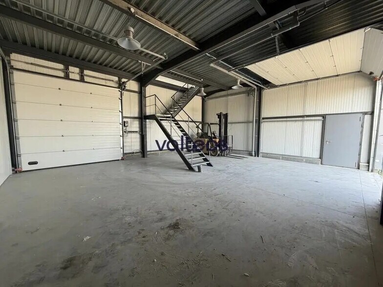 Office in Toulouse to rent - Interior Photo - Image 2 of 10