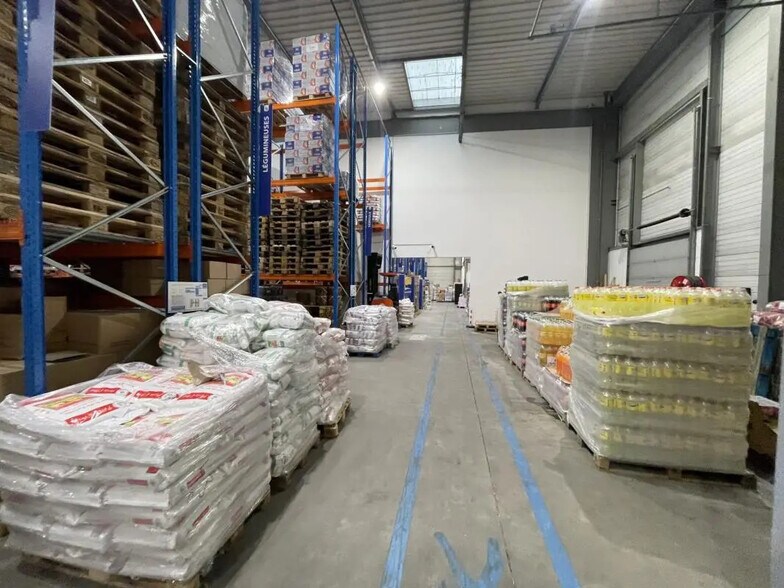 Industrial in Gennevilliers to rent - Building Photo - Image 3 of 30