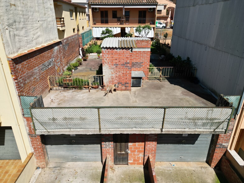 Carrer Sicilia, Bisbal Dempordà, 64, La Jonquera, Gerona for sale - Building Photo - Image 2 of 17