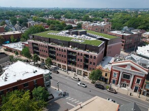 3914 N Lincoln Ave, Chicago, IL for rent Building Photo- Image 2 of 4