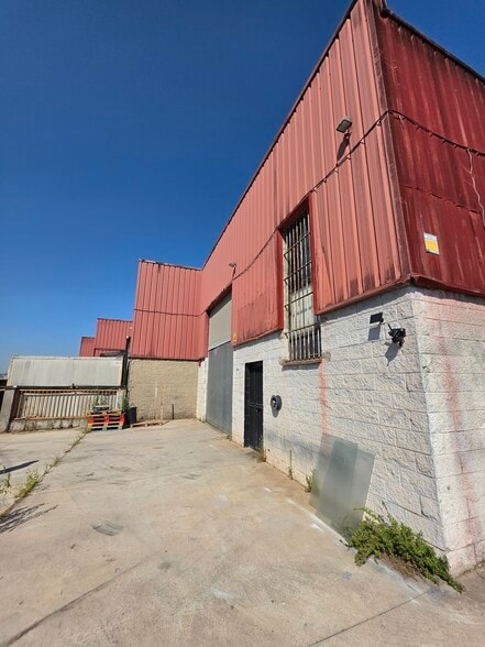 Industrial in Polinyà, Barcelona to rent - Building Photo - Image 2 of 5
