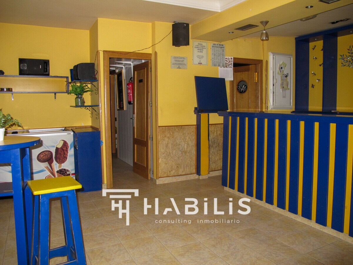 Mocejón, TOL 45270 - Unit 01 -  - Interior Photo - Image 1 of 22