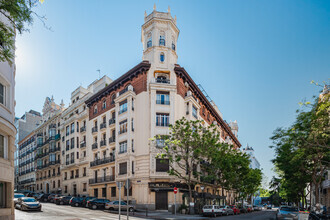 Calle Moreto, 15, Madrid, Madrid for sale Primary Photo- Image 1 of 1