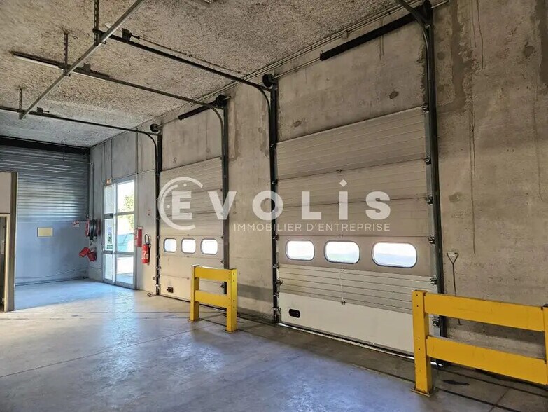 Industrial in Wissous to rent - Interior Photo - Image 3 of 10
