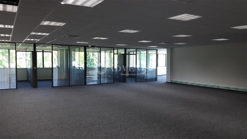 Office in Bry-sur-Marne to rent - Building Photo - Image 2 of 6