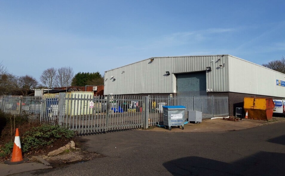 Lovett Rd, Droitwich, WR9 0QG UK