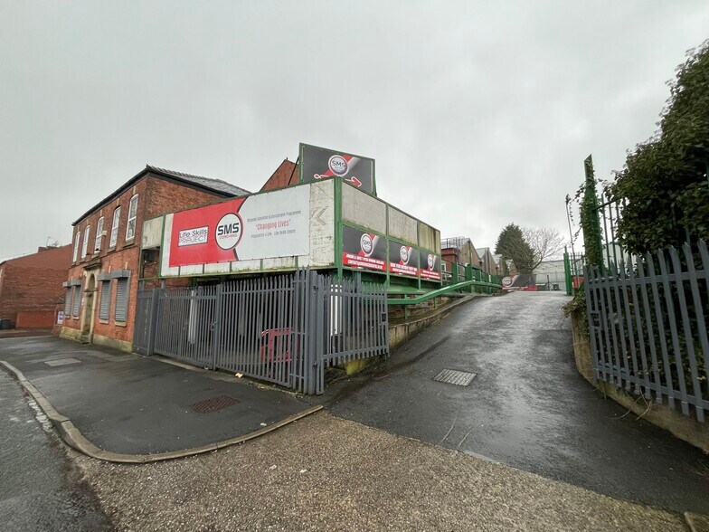 Wickentree Ln, Failsworth for rent - Building Photo - Image 3 of 3