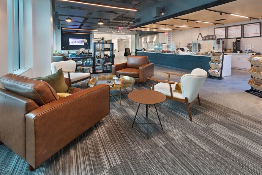 8401 Greensboro Dr, McLean, VA to rent - Building Photo - Image 1 of 13