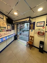 Retail in Barcelona, Barcelona to rent Interior Photo- Image 2 of 4