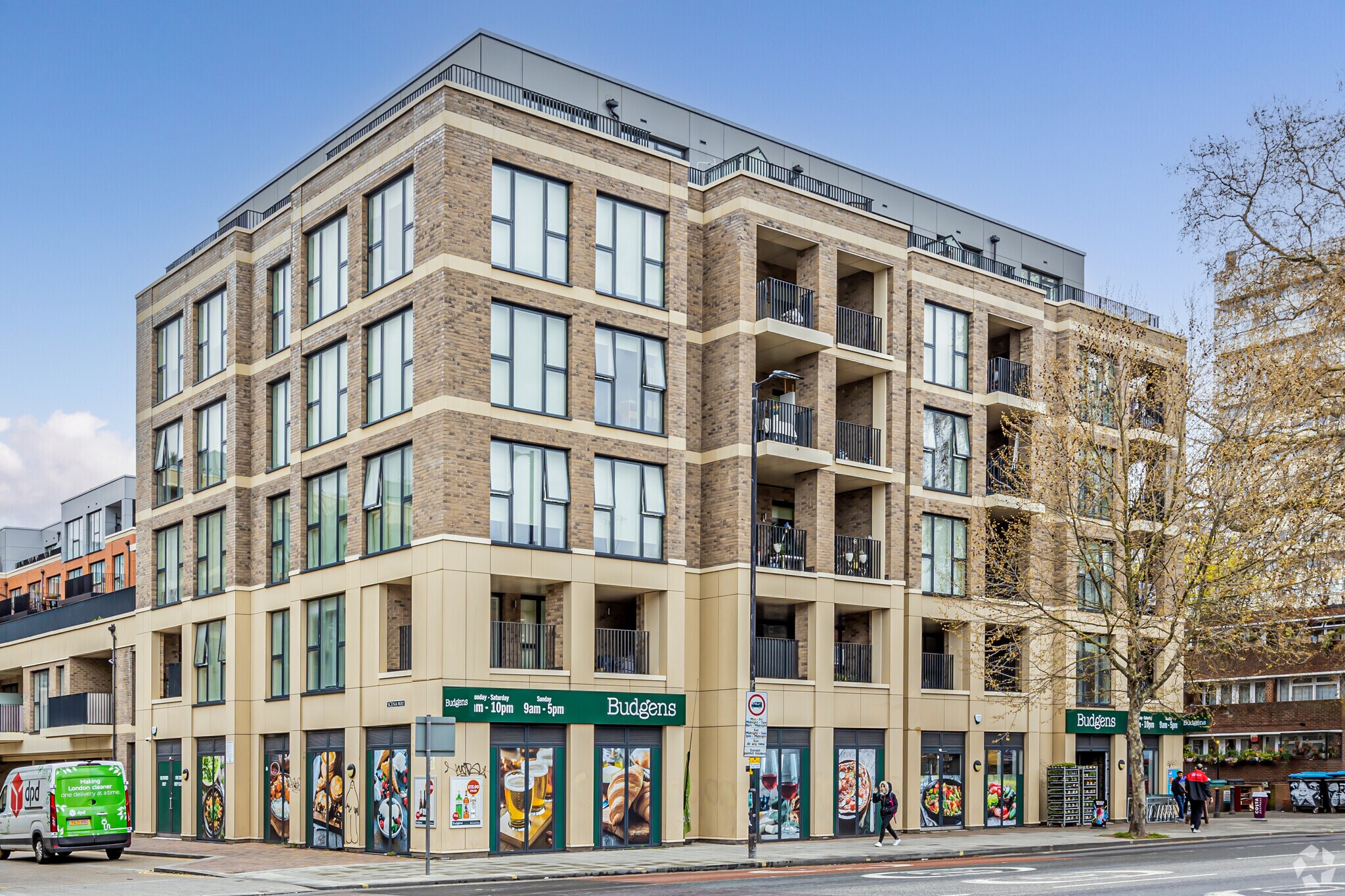 240-252 Camberwell Rd, London for sale Primary Photo- Image 1 of 1