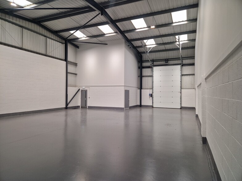 Transfesa Rd, Paddock Wood to rent - Building Photo - Image 2 of 10