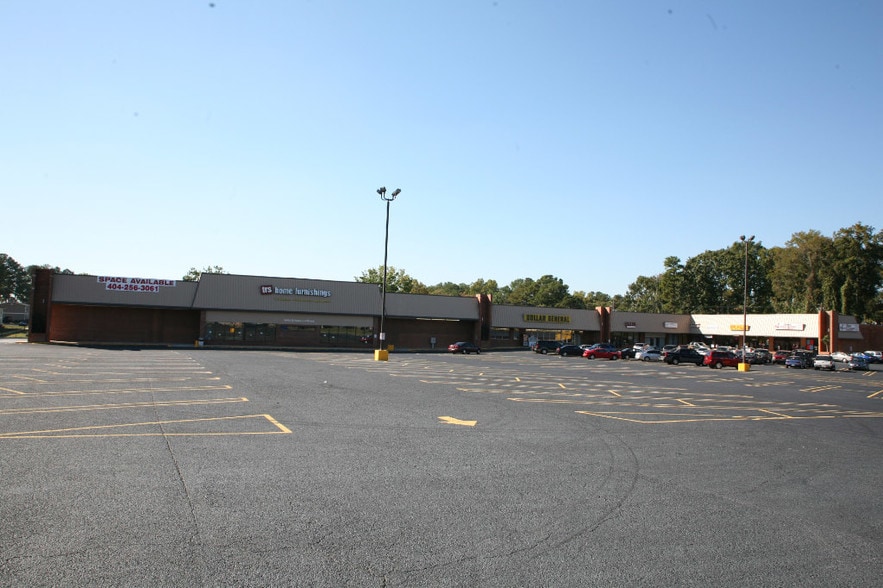 8635-8675 Tara Blvd, Jonesboro, GA to rent - Building Photo - Image 2 of 10