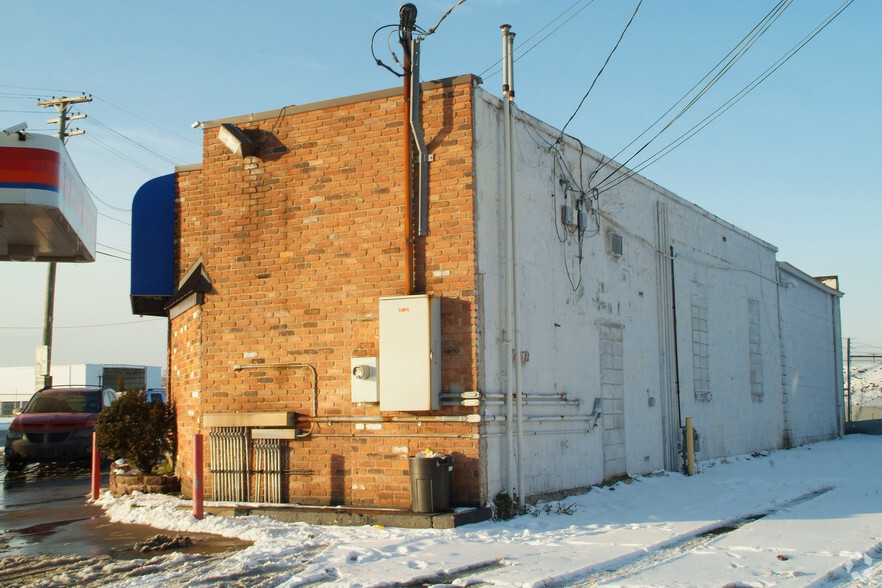 9700 Van Dyke St, Detroit, MI for sale - Building Photo - Image 2 of 48