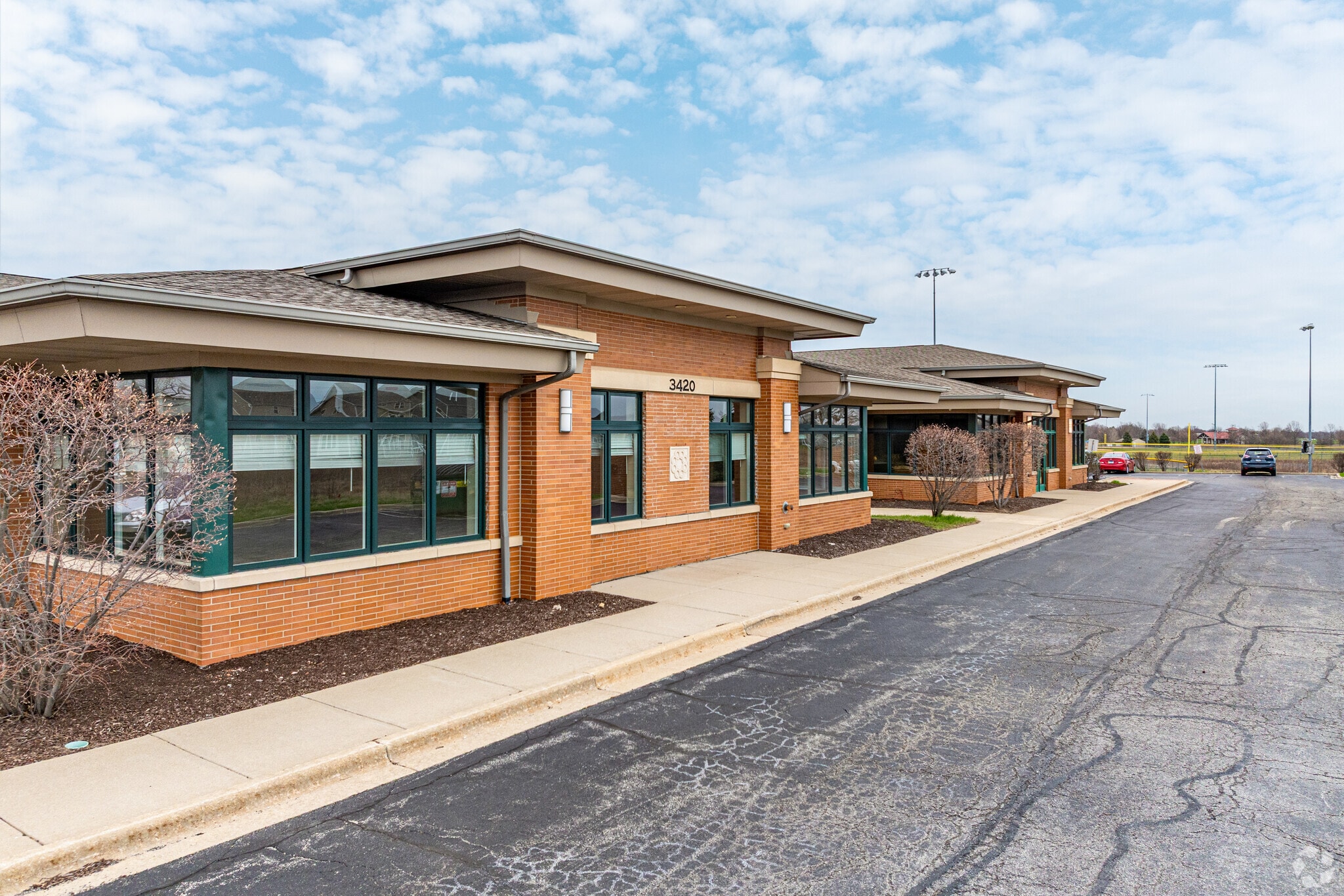 3420 Lacrosse Ln, Naperville, IL to rent Building Photo- Image 1 of 17