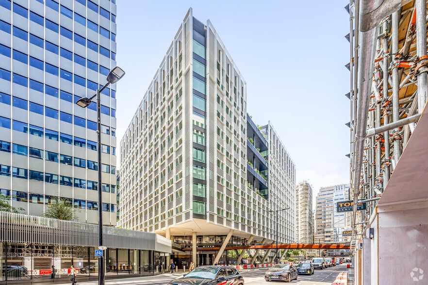 2 Aldermanbury Sq, London to rent - Primary Photo - Image 2 of 3